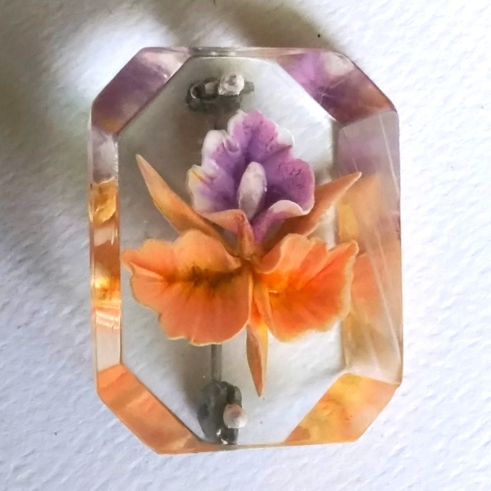 Vintage Lucite Flower Brooch
